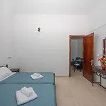 Lena's 아파트